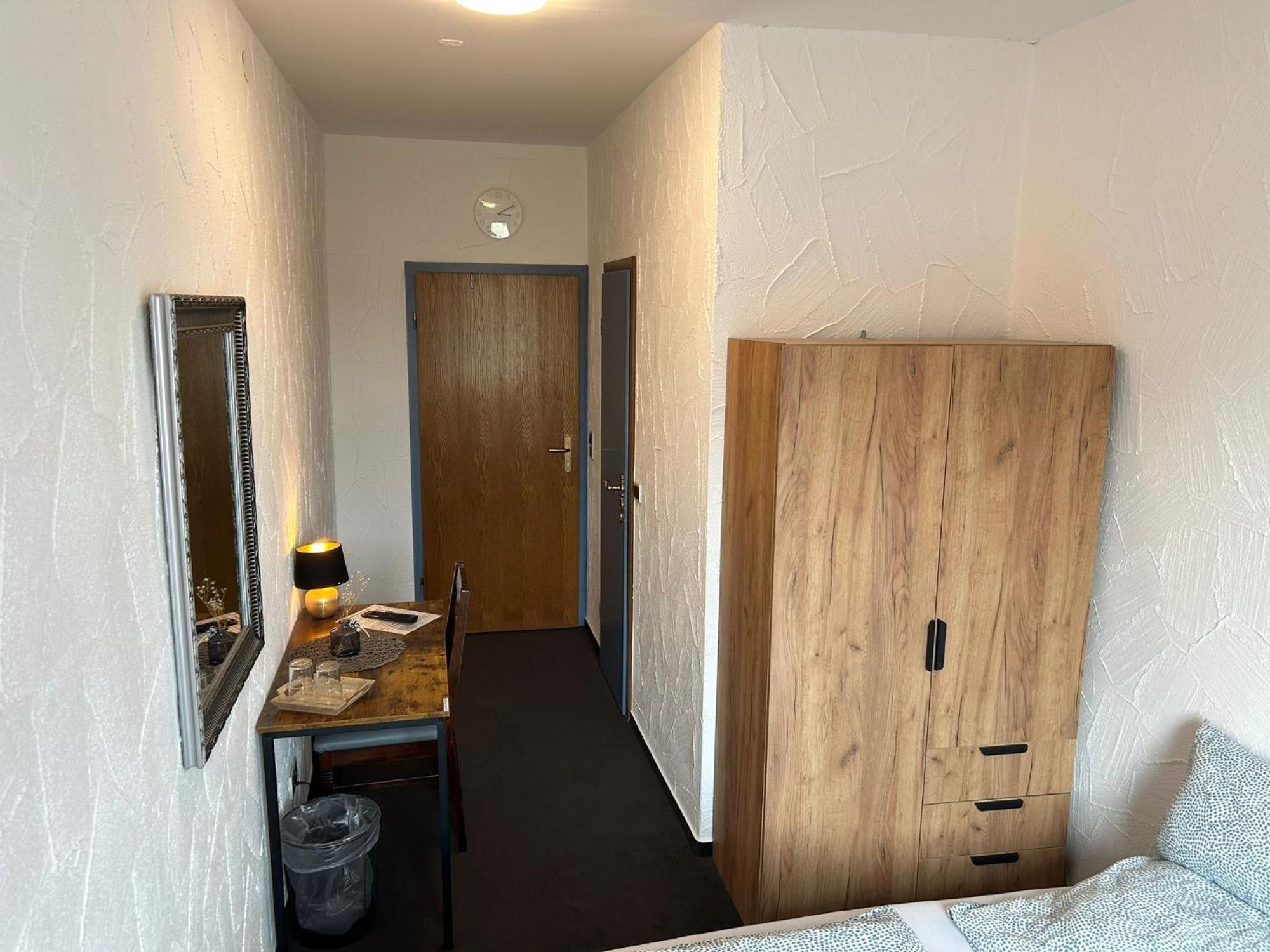 Family And Friends Hassloch Hotel Room photo